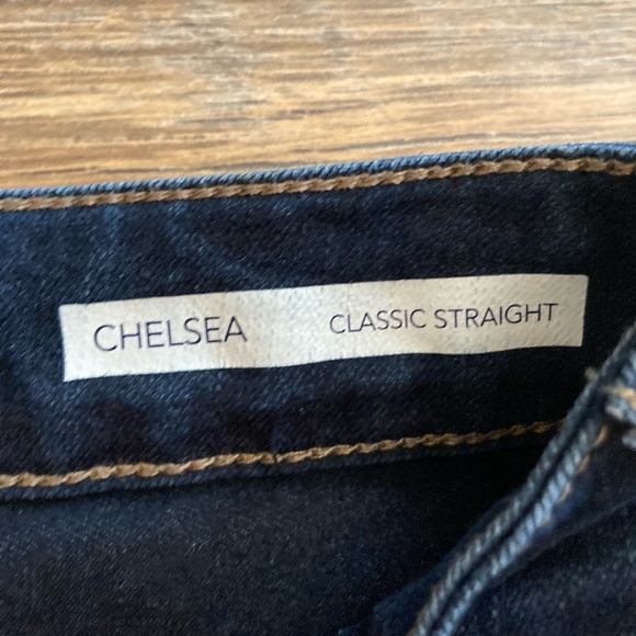 Vera Bradley wristlet - Picture 2 of 6